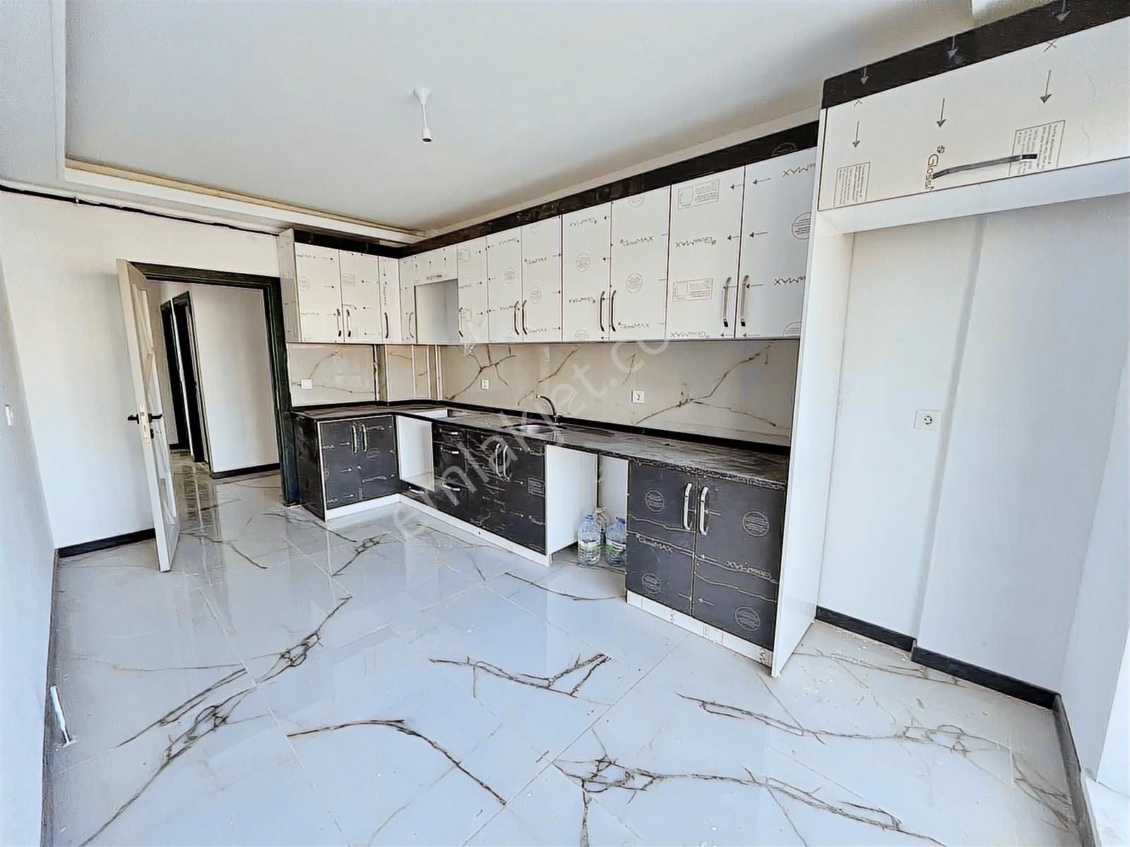 Avantaj'dan Site İçerisinde Sıfır Lüx Yapılı Manzaralı 3+1 Daire - Görsel 6