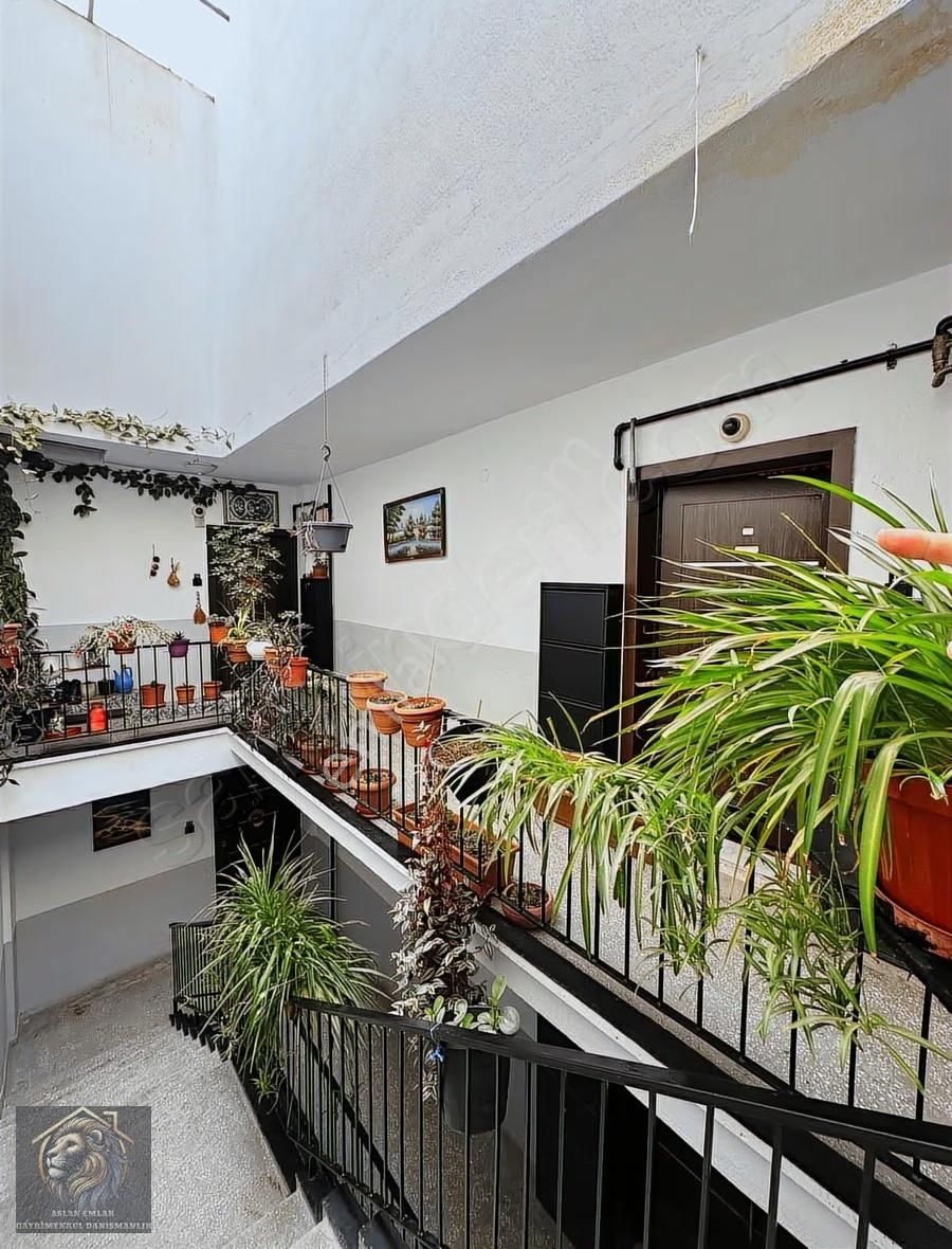 Akkşemsettin Mah'de Full Yapılı 3+1 Katta Fırsat Satılık Daire!!