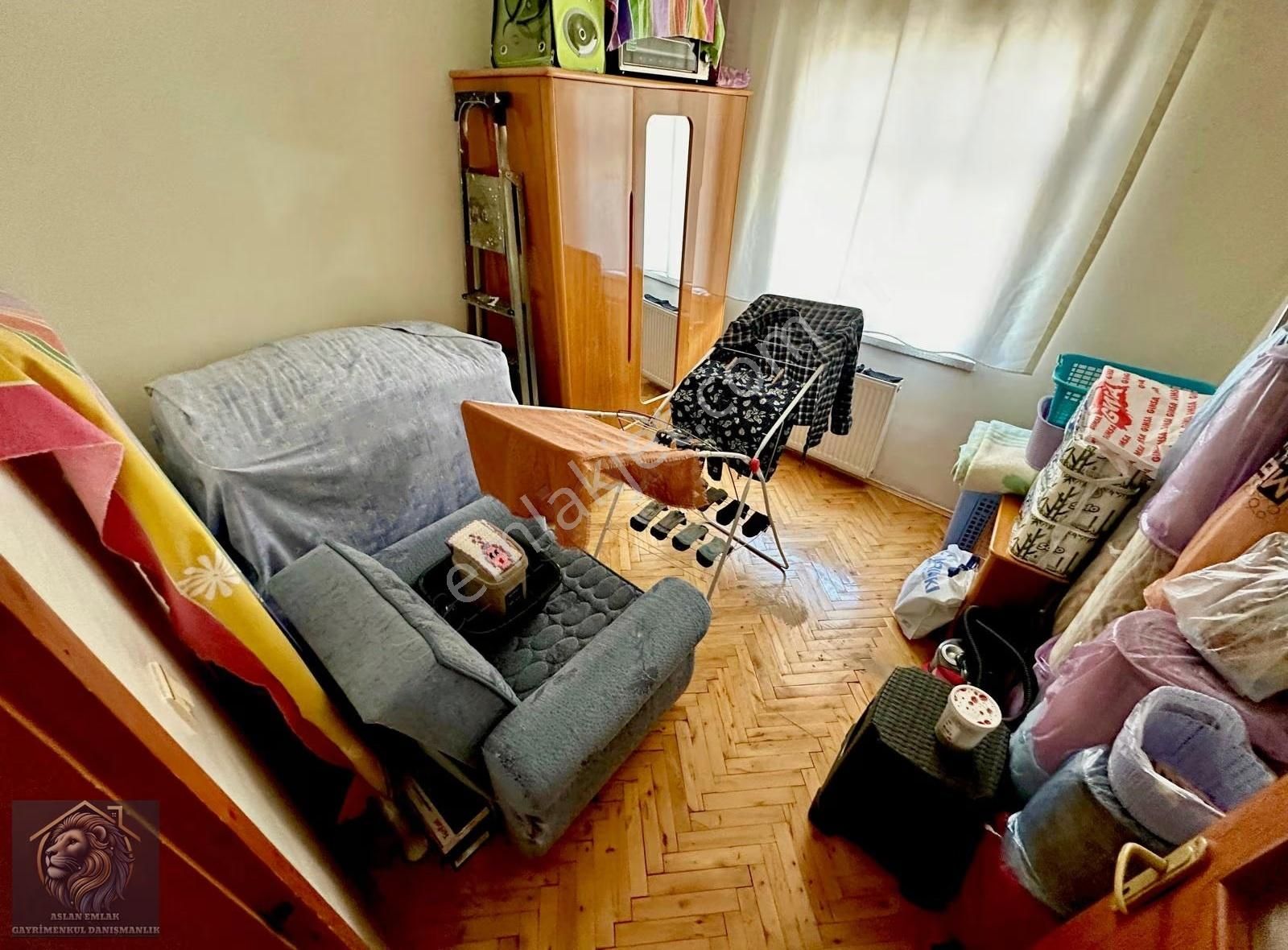 Akşemsettin Mah'de Ara Katta Salon Bağımsız Satılık Daire - Görsel 13