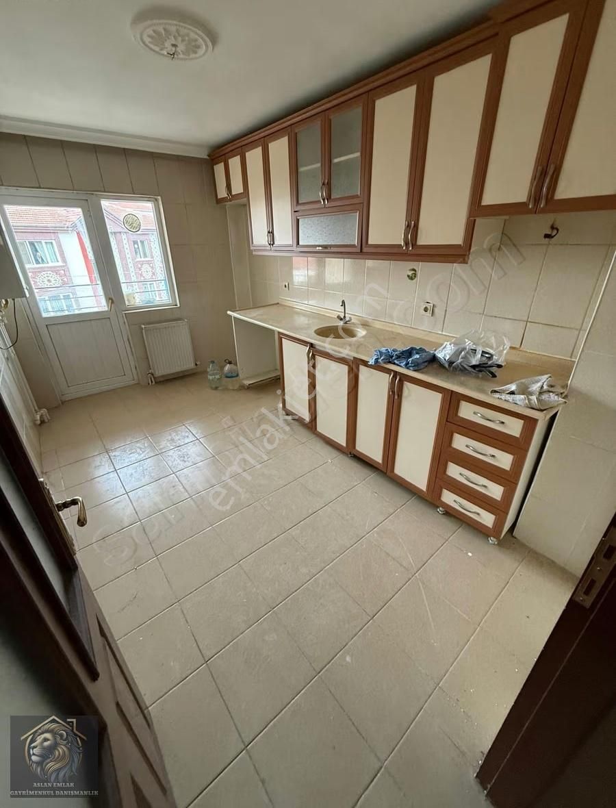 Aslan Emlak'tan Malazgirt Mahallesinde 3+1 Sal0n Bağımsız Daire