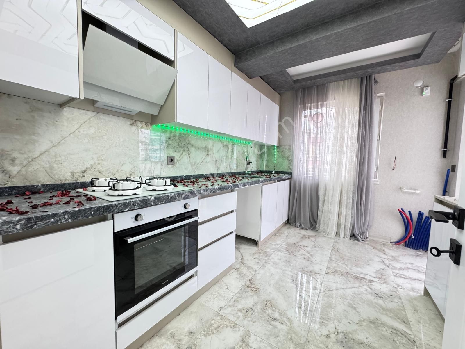 Menderes Mhde 2+1 Ara Katta Lokasyon Güzelliği İle Satılık Daire - Görsel 7