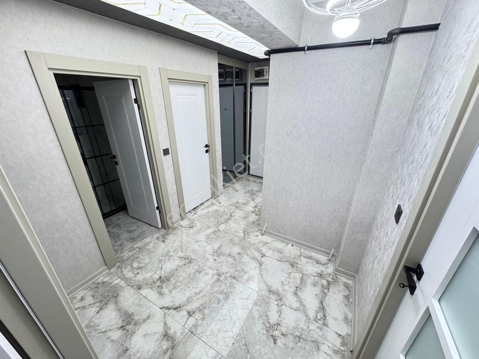 Menderes Mhde 2+1 Ara Katta Lokasyon Güzelliği İle Satılık Daire - Görsel 27