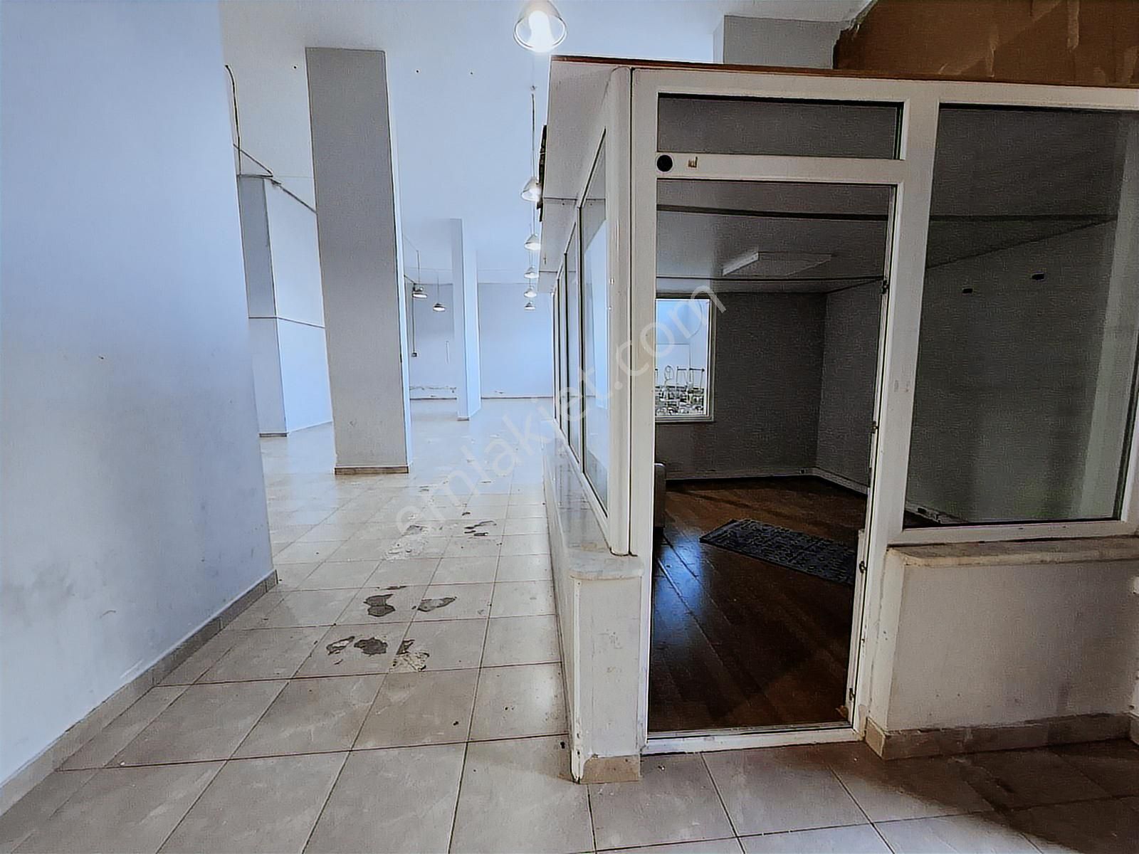 Beşevler Mahallesi Bilginler Caddesi Yakını Kiralık Depo - Görsel 7