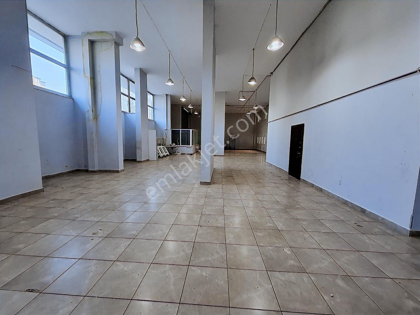 Beşevler Mahallesi Bilginler Caddesi Yakını Kiralık Depo - Görsel 16