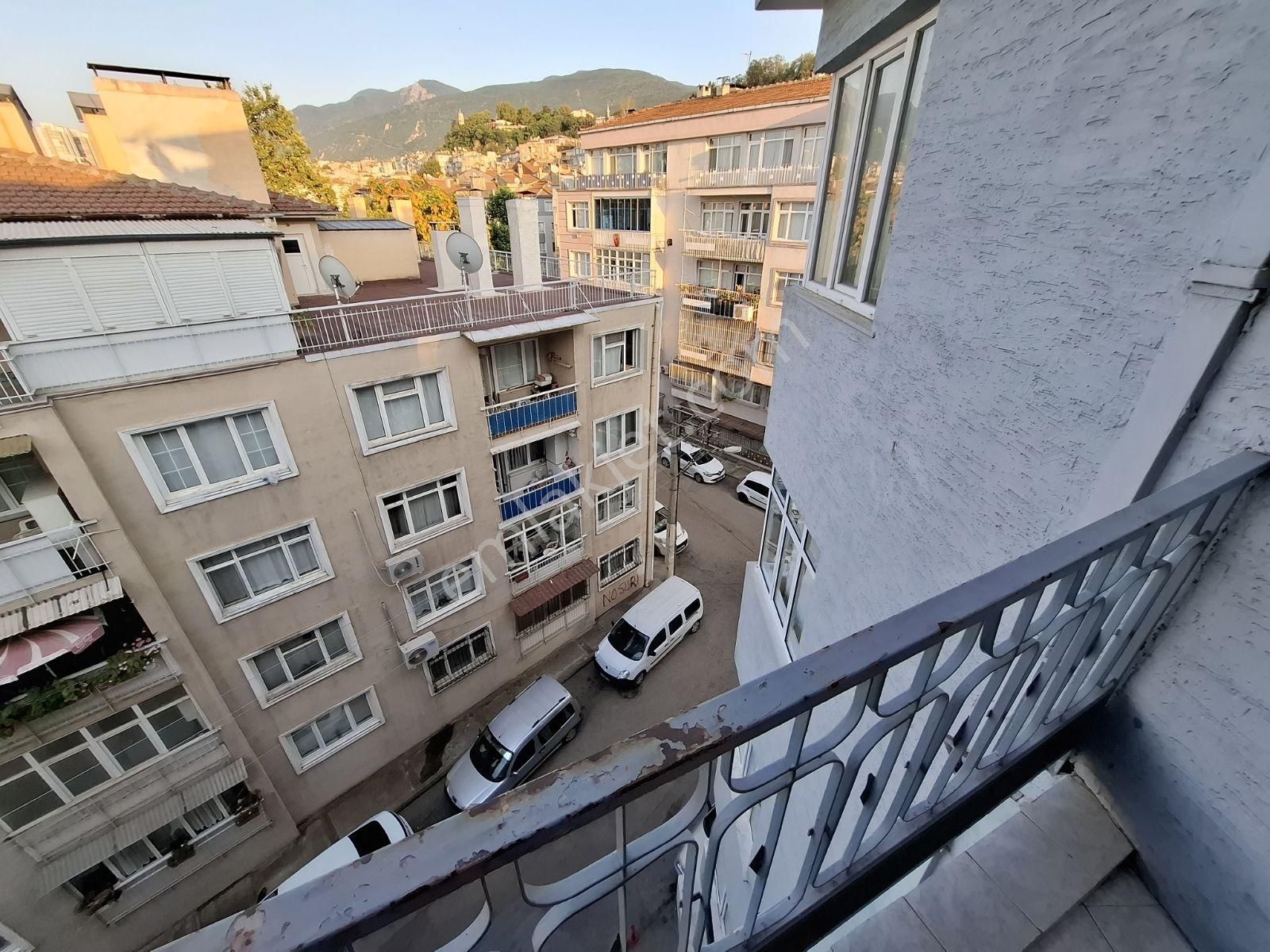 Bursa Altıparmak Caddesinin Bir Alt Sokağın Da Kiralık Daire - Görsel 19