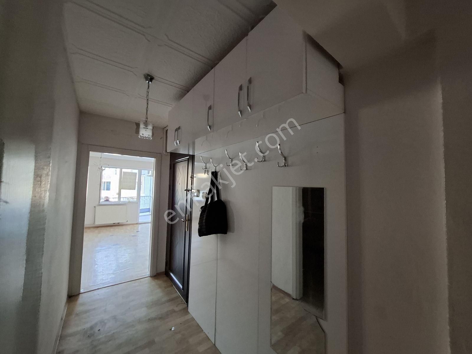 Bursa Altıparmak Caddesinin Bir Alt Sokağın Da Kiralık Daire - Görsel 20