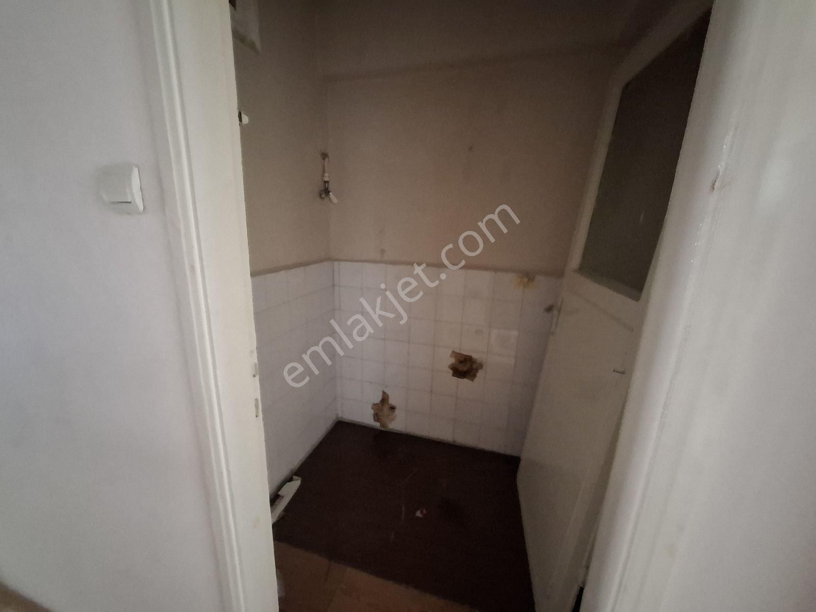 Bursa Altıparmak Caddesinin Bir Alt Sokağın Da Kiralık Daire - Görsel 23
