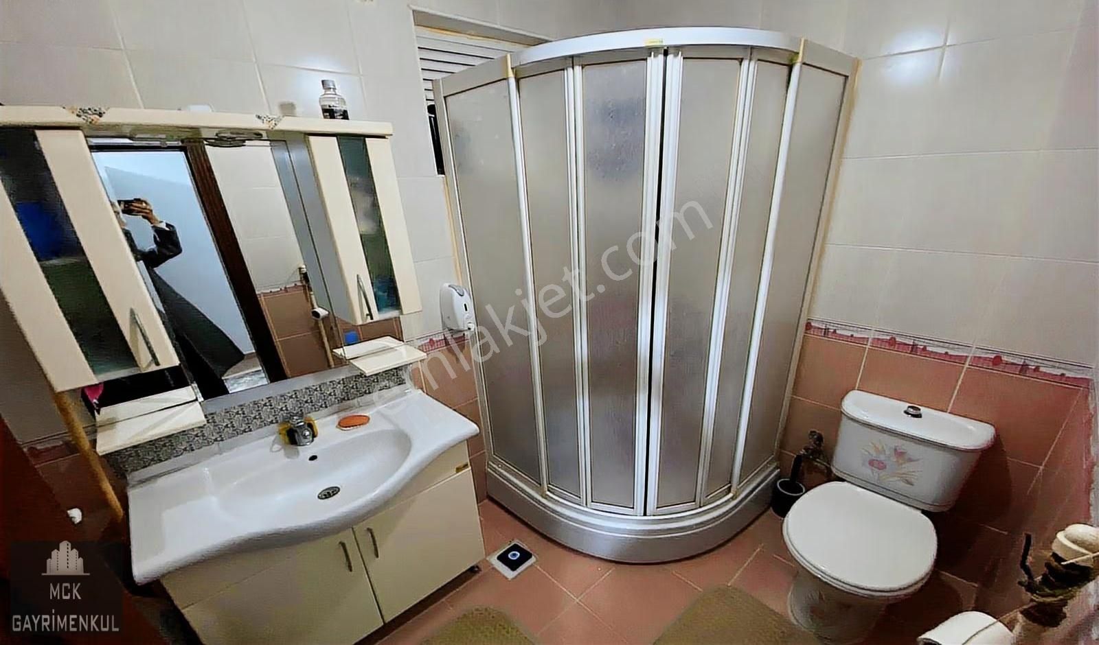 Tepebaşında Caddeye 2 Bina Yatırımlık Üst Katta Balkonlu 2+1 - Görsel 17