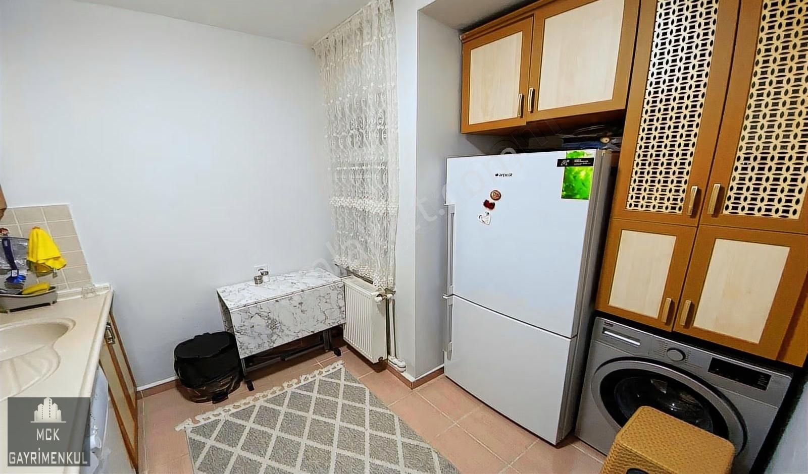 Tepebaşında Caddeye 2 Bina Yatırımlık Üst Katta Balkonlu 2+1 - Görsel 18