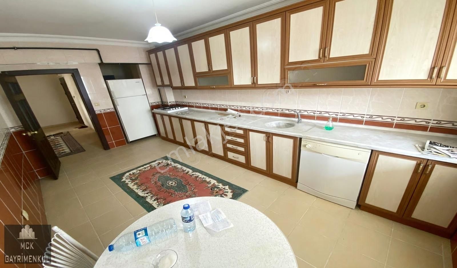 Bağlum Bulvar Yakını Katta Geniş Metrekare 3+1 Fırsat Daire - Görsel 24