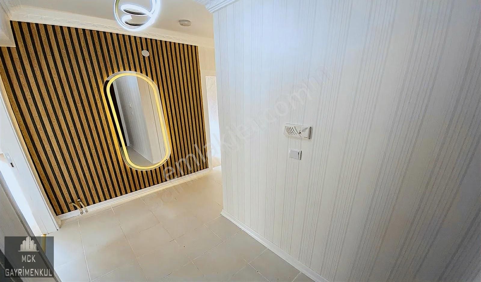 Park Manzaralı Asansörlü Üç Cepheli Çift Balkon Masrafsız Yapı - Görsel 4