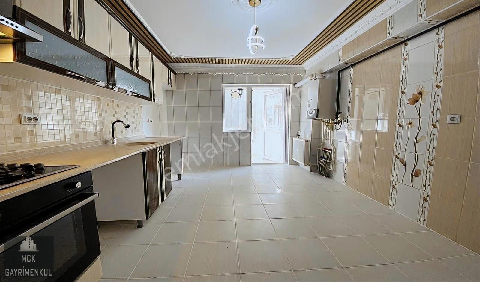 Park Manzaralı Asansörlü Üç Cepheli Çift Balkon Masrafsız Yapı - Görsel 26
