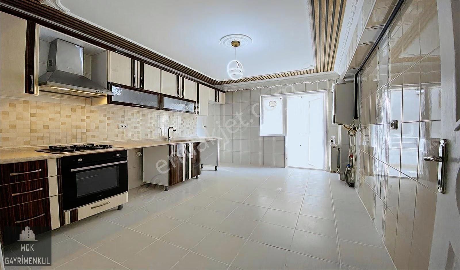 Park Manzaralı Asansörlü Üç Cepheli Çift Balkon Masrafsız Yapı - Görsel 19