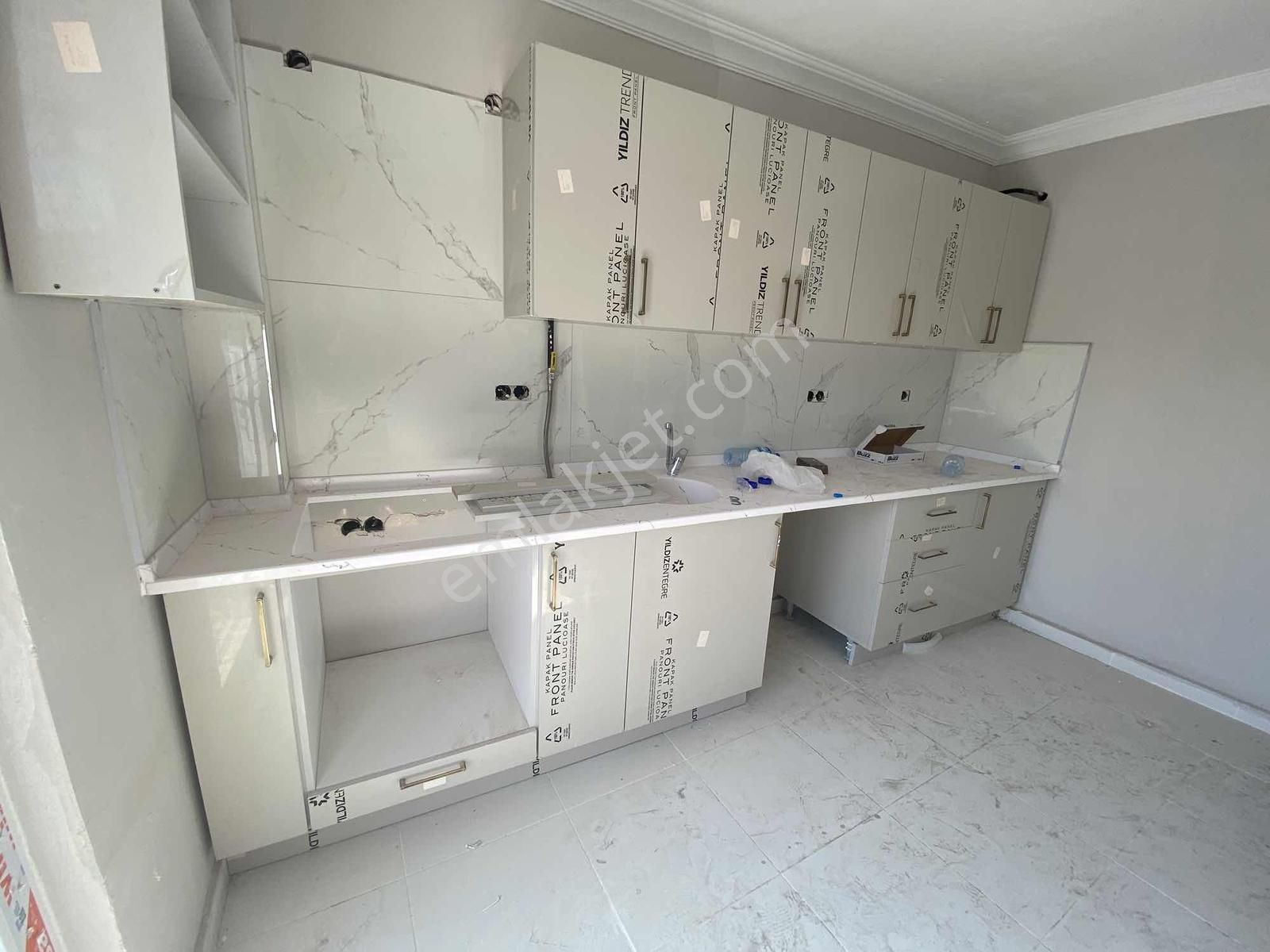 Adapazarı Merkez Ozanlarda 3+1 İçi Sıfır Yapılı Daire - Görsel 10