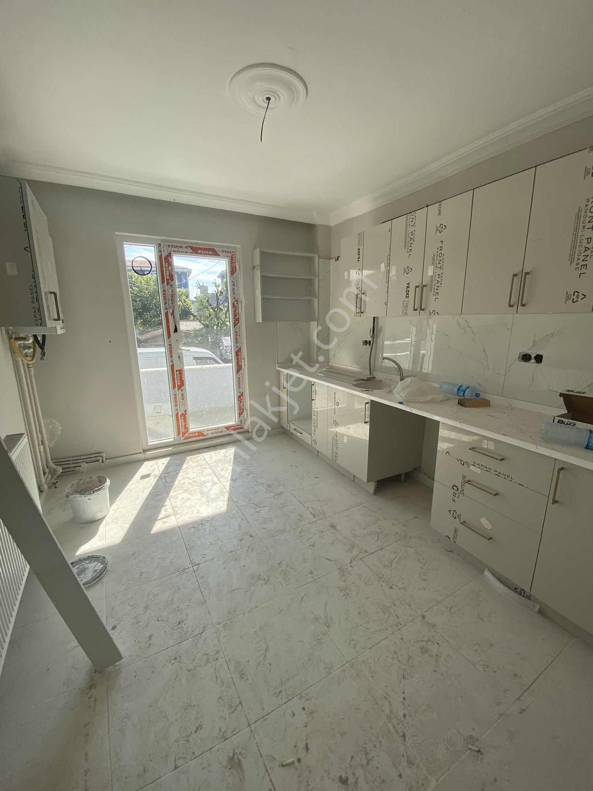 Adapazarı Merkez Ozanlarda 3+1 İçi Sıfır Yapılı Daire - Görsel 19