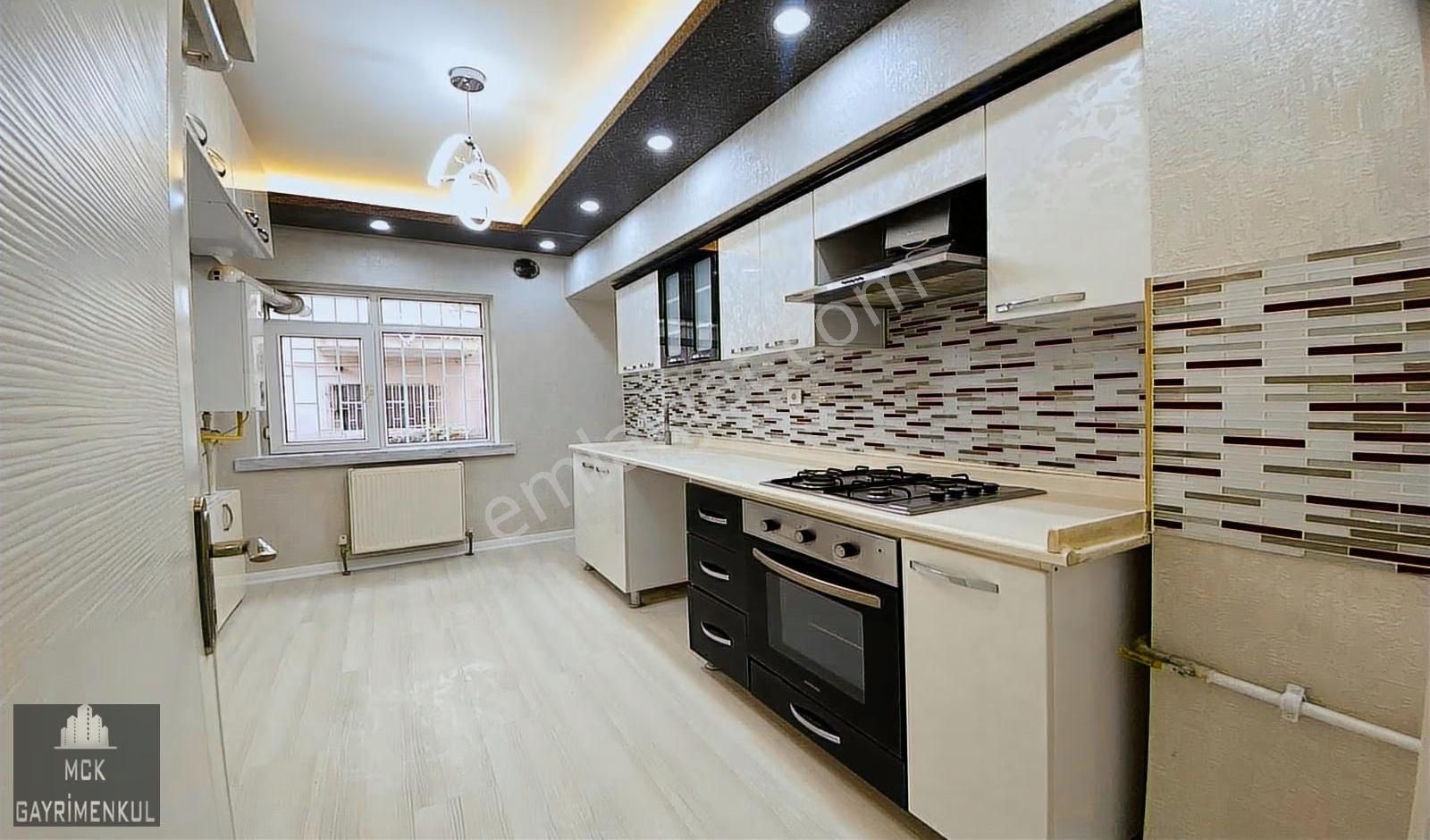 Tepebaşı Mah Merkezi Konum Lüx Yapı Balkonlu Ön Cephe - Görsel 18