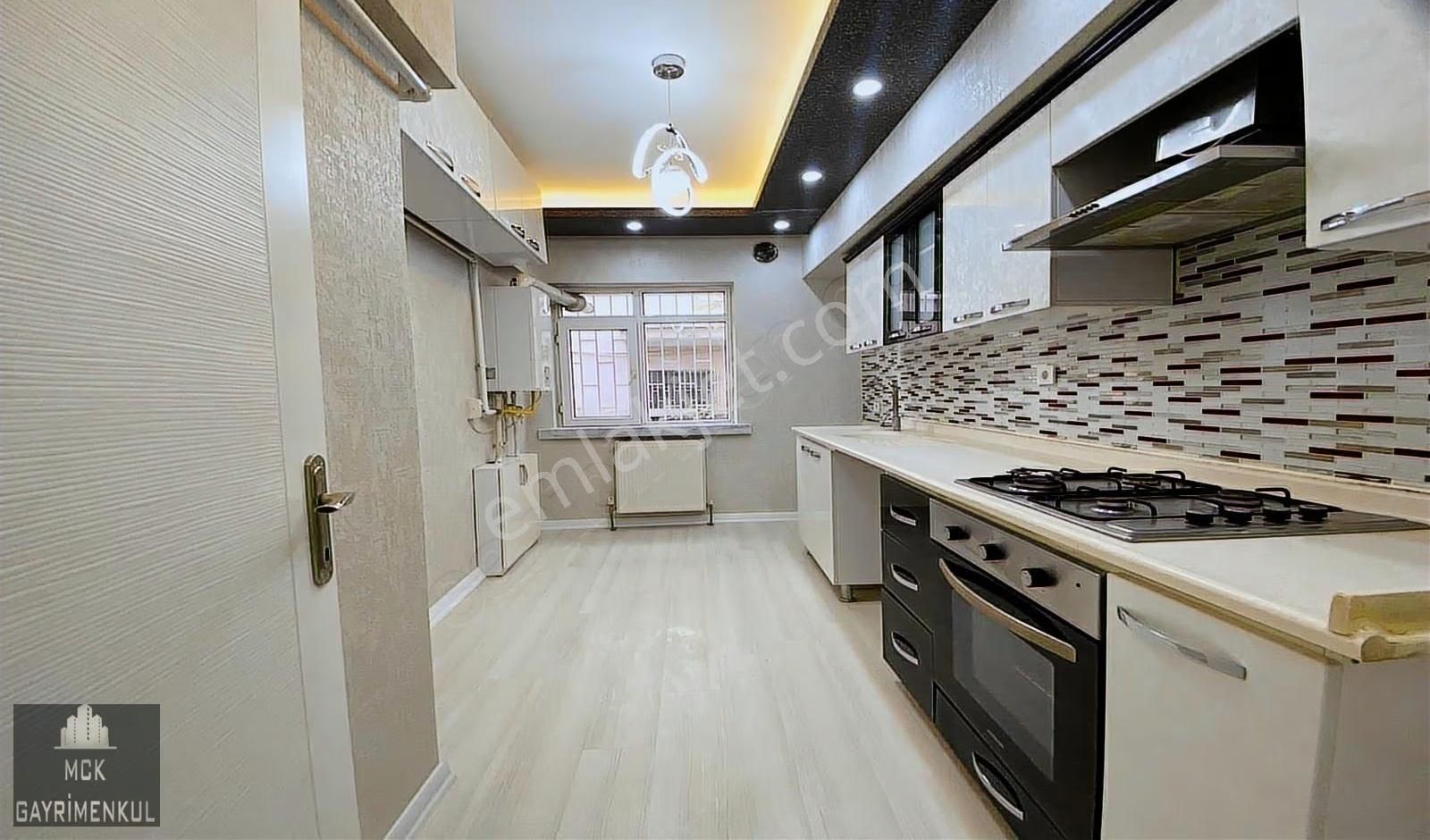 Tepebaşı Mah Merkezi Konum Lüx Yapı Balkonlu Ön Cephe - Görsel 7