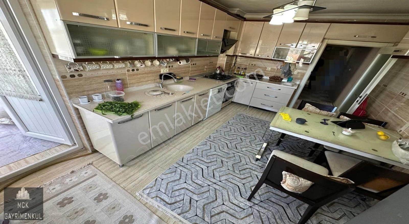 Atapark Ana Cadde Yakını Teras Balkonlu Geniş Metraj Kilerli !! - Görsel 9