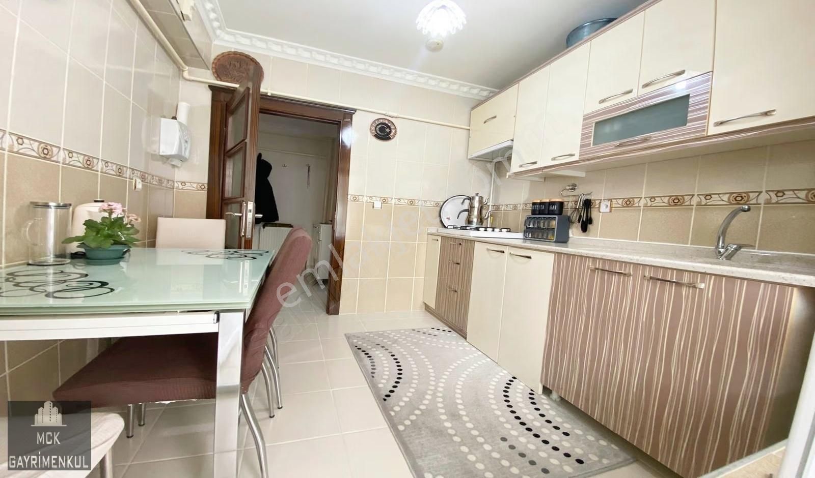 Mck'dan Atapark Mah. Y.giriş Altı Tam Daire Geniş M2 3+1 !!! - Görsel 3