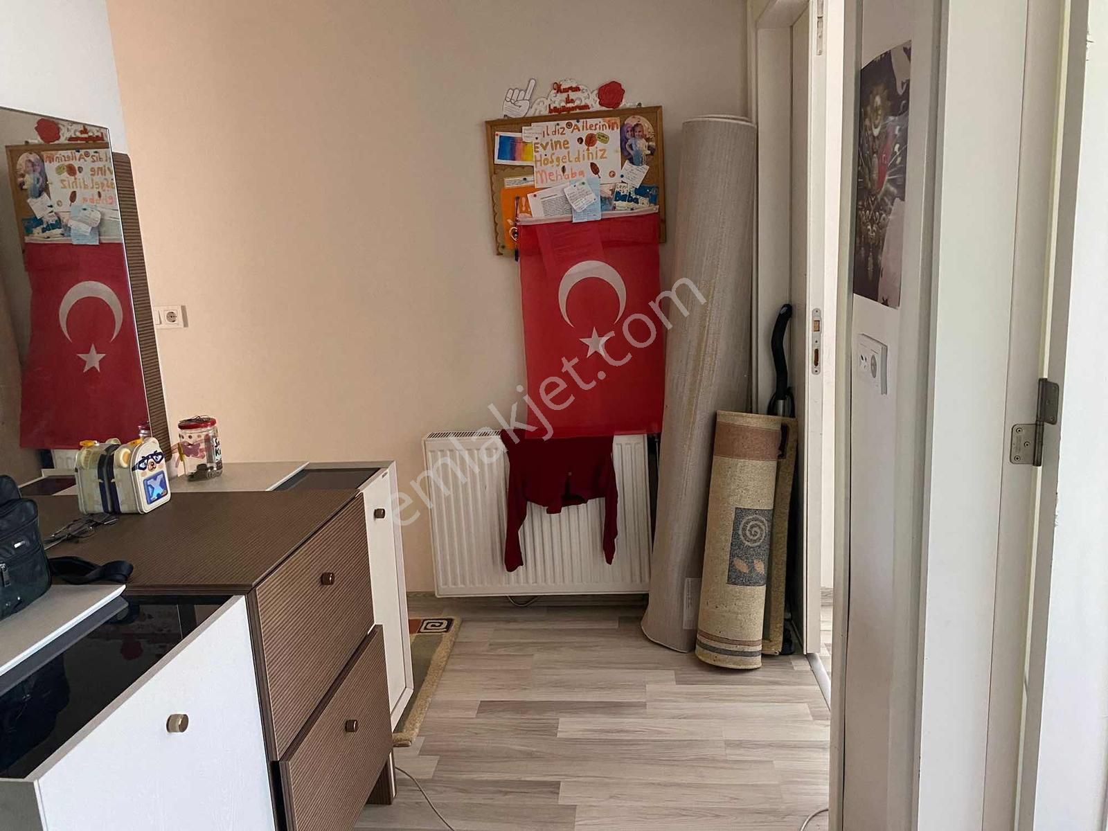 Güneşler Merkezde 3+1 130m2 Ve Kapalı Araç Garajlı - Görsel 2