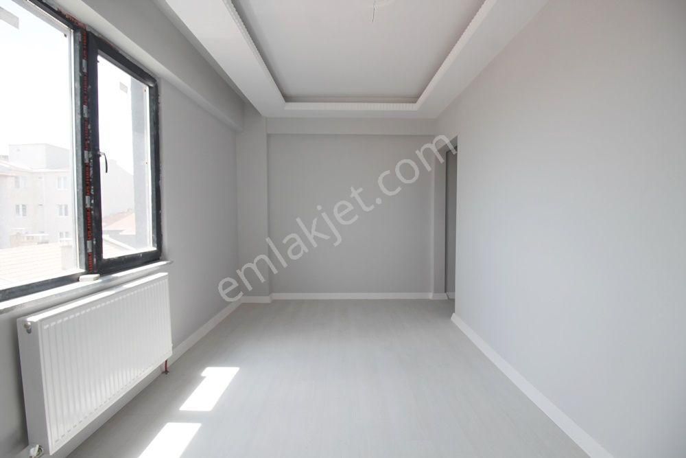 Hatip Mahallesi Atatürk Bulvarı Işıklara Yakın 1+1 Sıfır Daire - Görsel 17