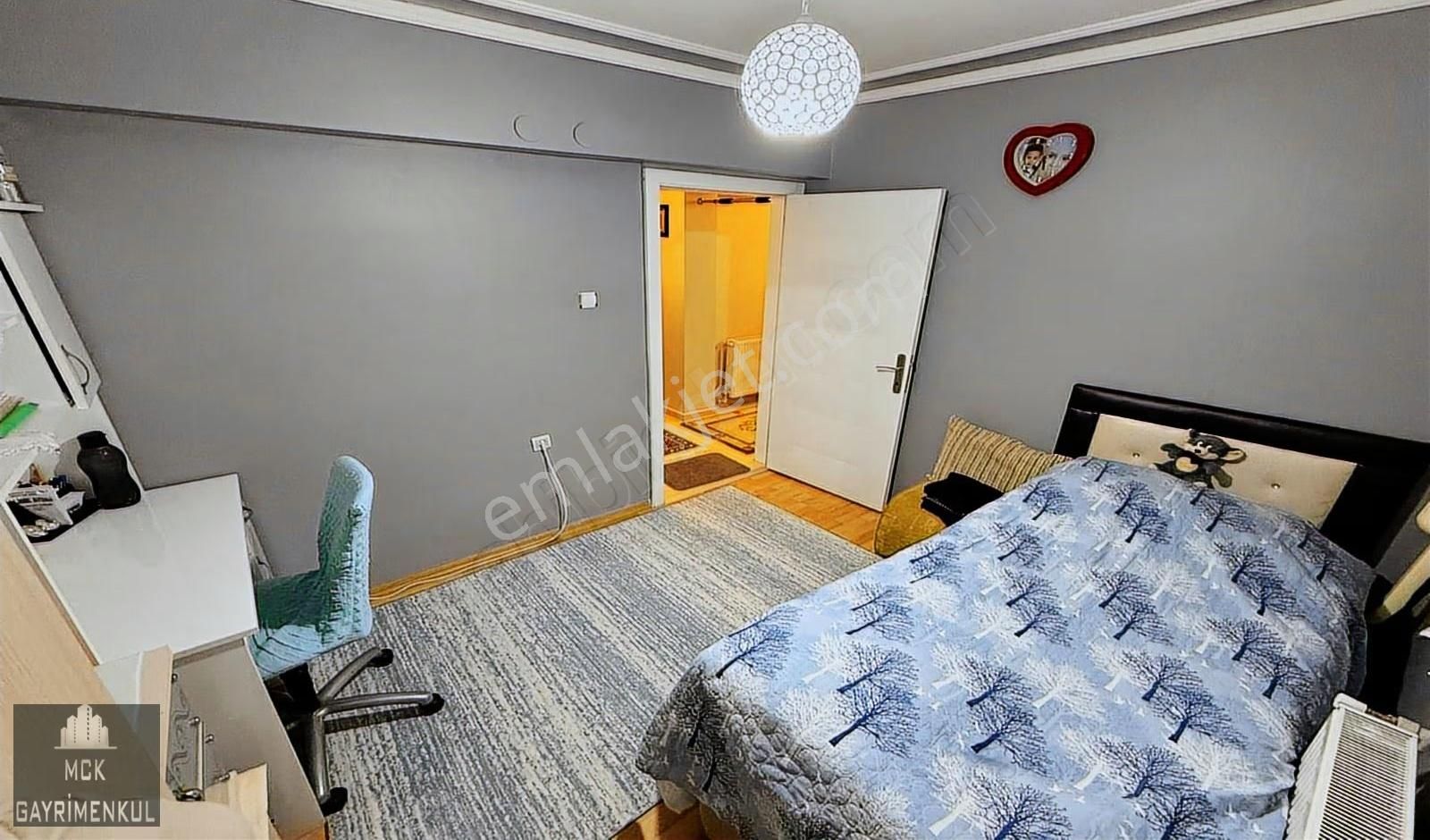 Mck'dan Ana Cadde Yakını Ara Katta Balkonlu 3+1 Satılık Daire - Görsel 5
