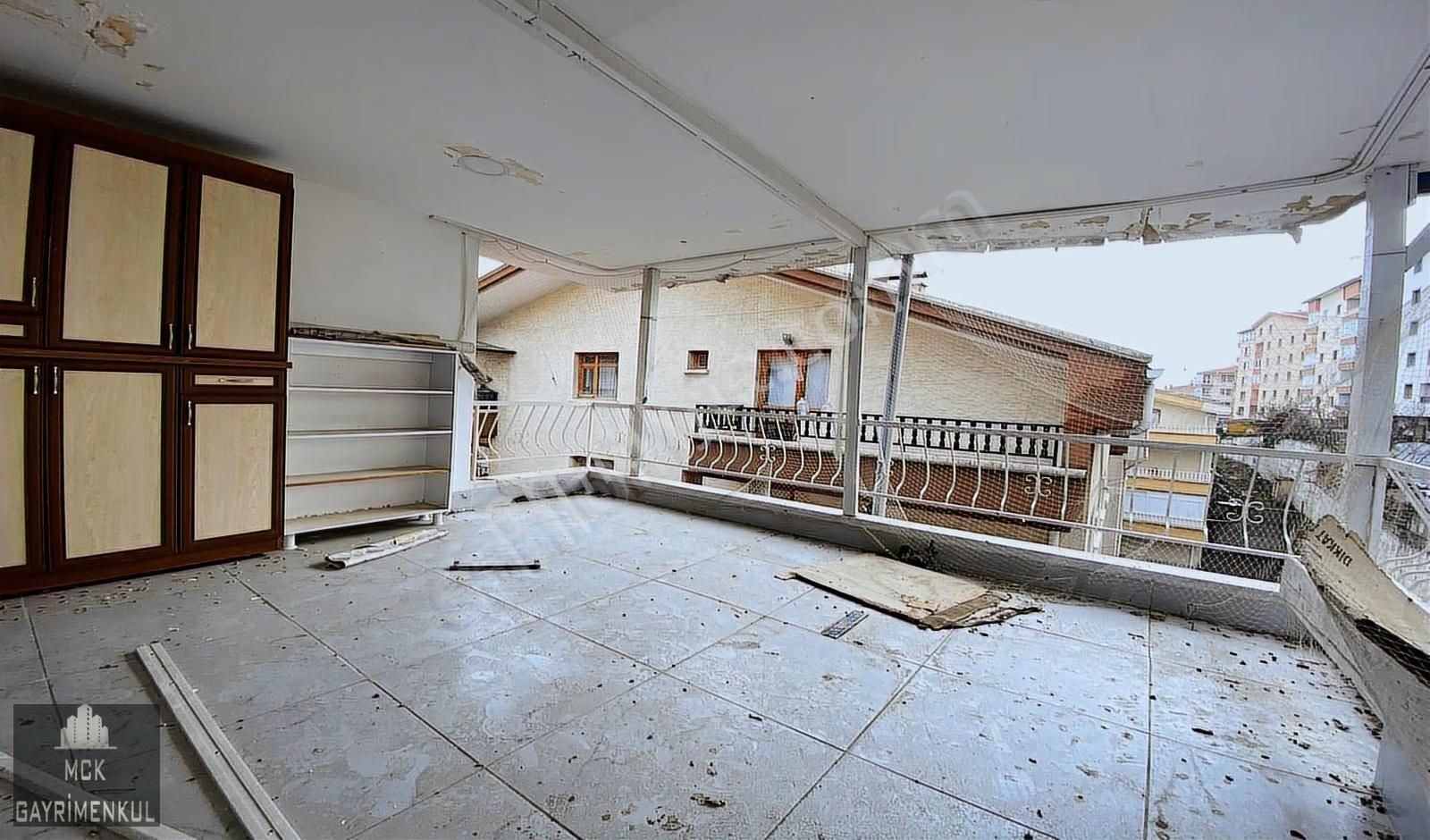 Uyanış Gülbaba Cadde Yakını Çift Girişli Açık Teraslı Dublex - Görsel 15