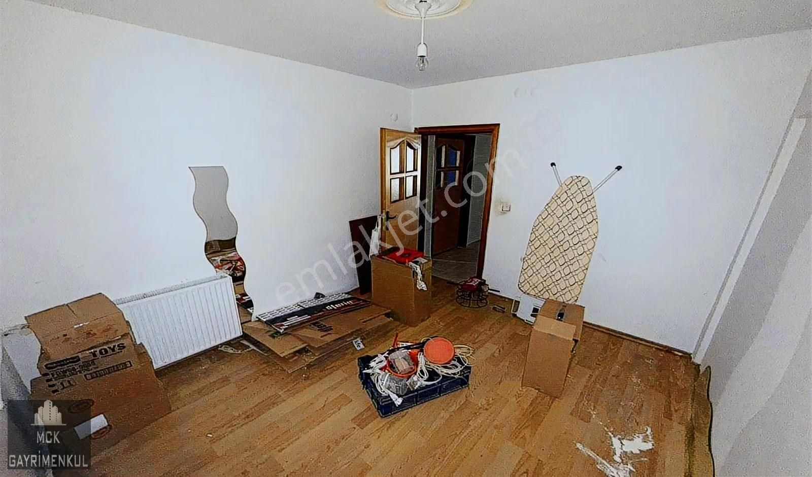 Mck'dan Osmangazi De 3+1 Balkonlu Altı Üstü Daire Acill Fırsat - Görsel 7