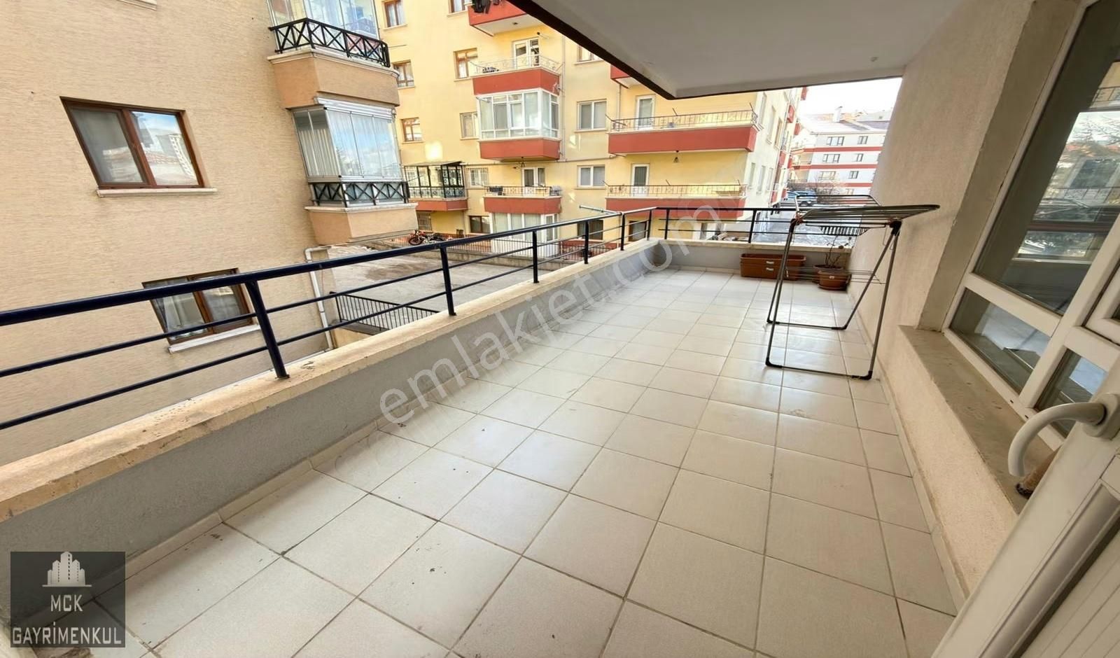 Acil Ufuktepe Karakol Yanı Orta Kat Teras Balkonlu Kuponn Daire - Görsel 29