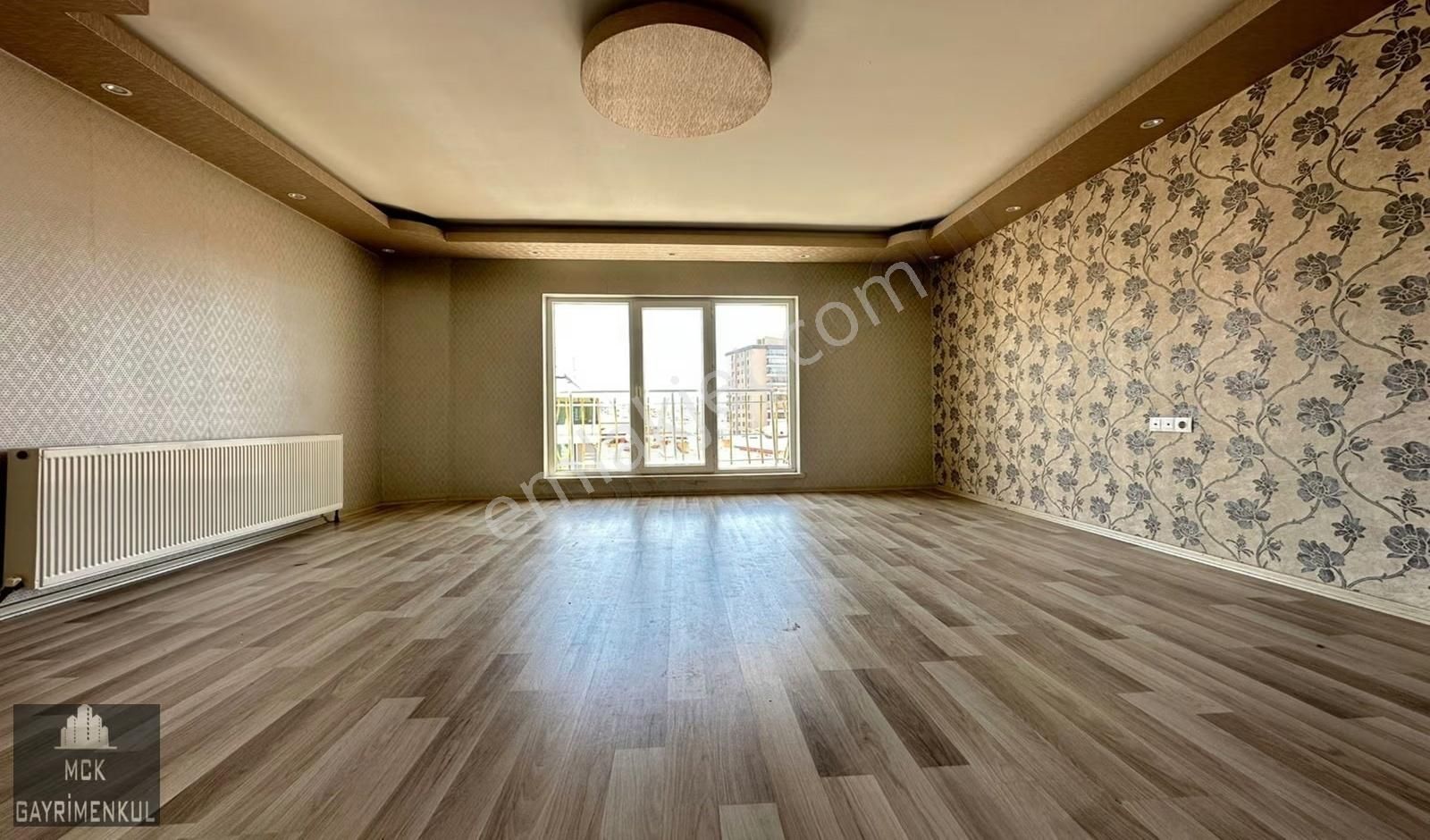 Mck'dan Yeni Bina Kanuni Pazar Yanı Cadde Cephe 3+1 Yapılı Daire - Görsel 23