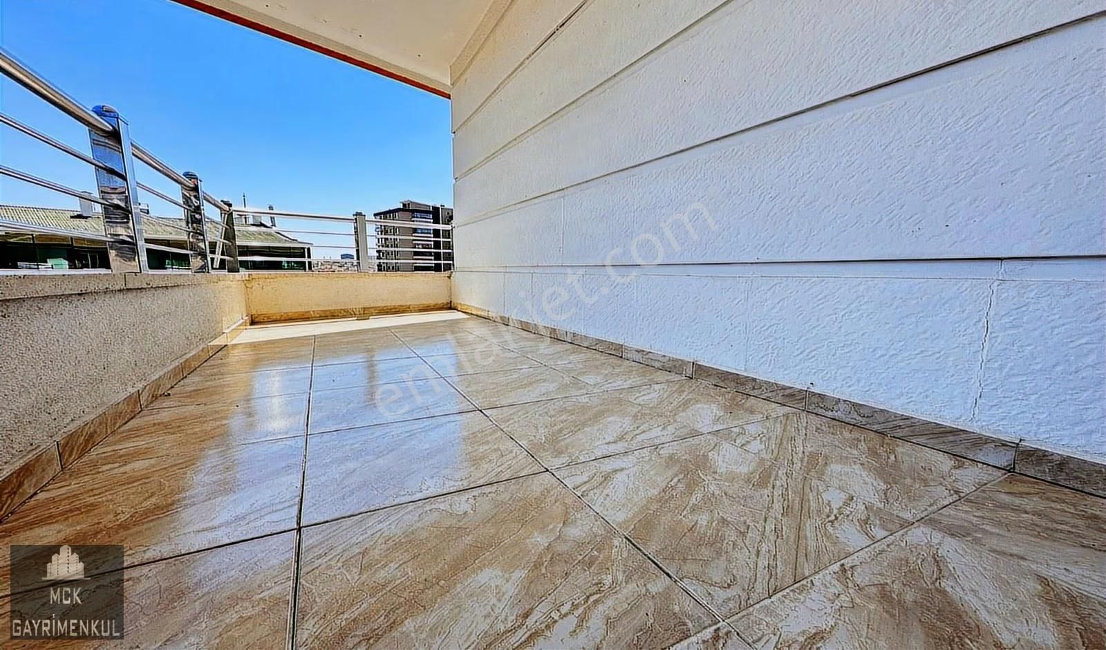 Mck'dan Yeni Bina Kanuni Pazar Yanı Cadde Cephe 3+1 Yapılı Daire - Görsel 3