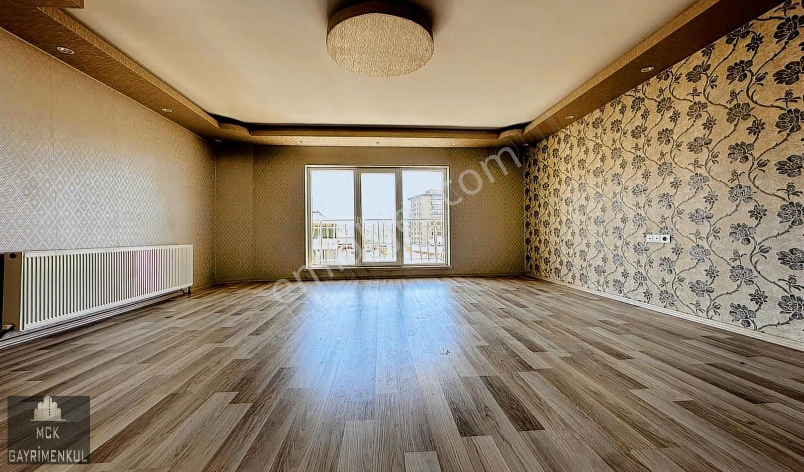 Mck'dan Yeni Bina Kanuni Pazar Yanı Cadde Cephe 3+1 Yapılı Daire - Görsel 5