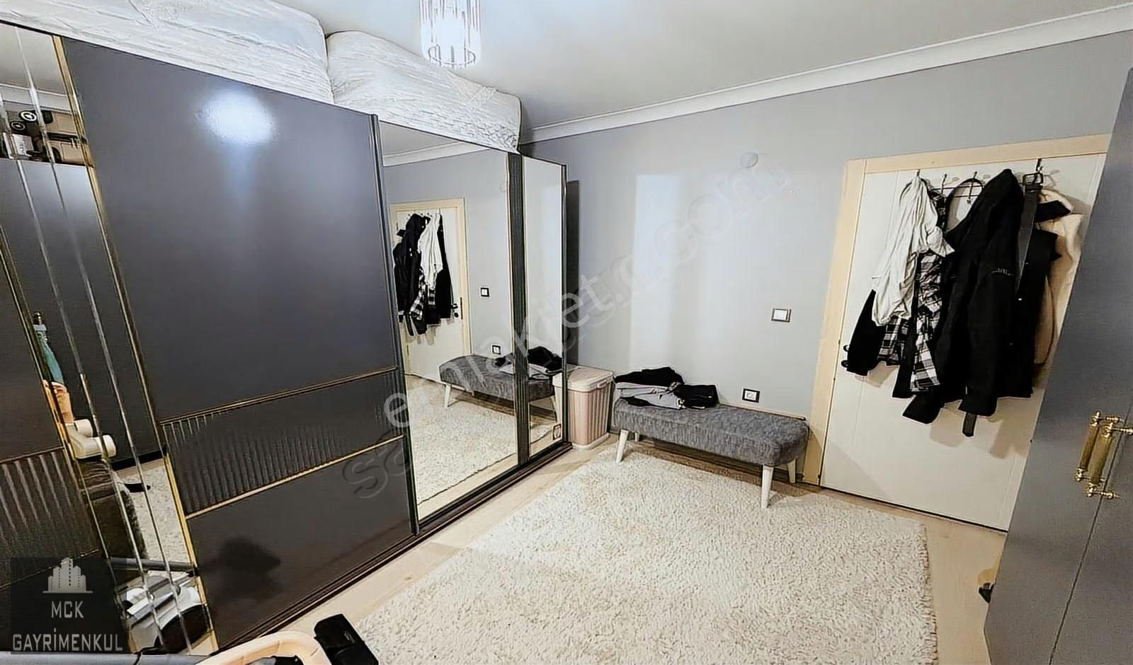 Ufuktepe Cadde Önü Genç Binada Cepheleri Açık Bahçeli 3+1 - Görsel 13