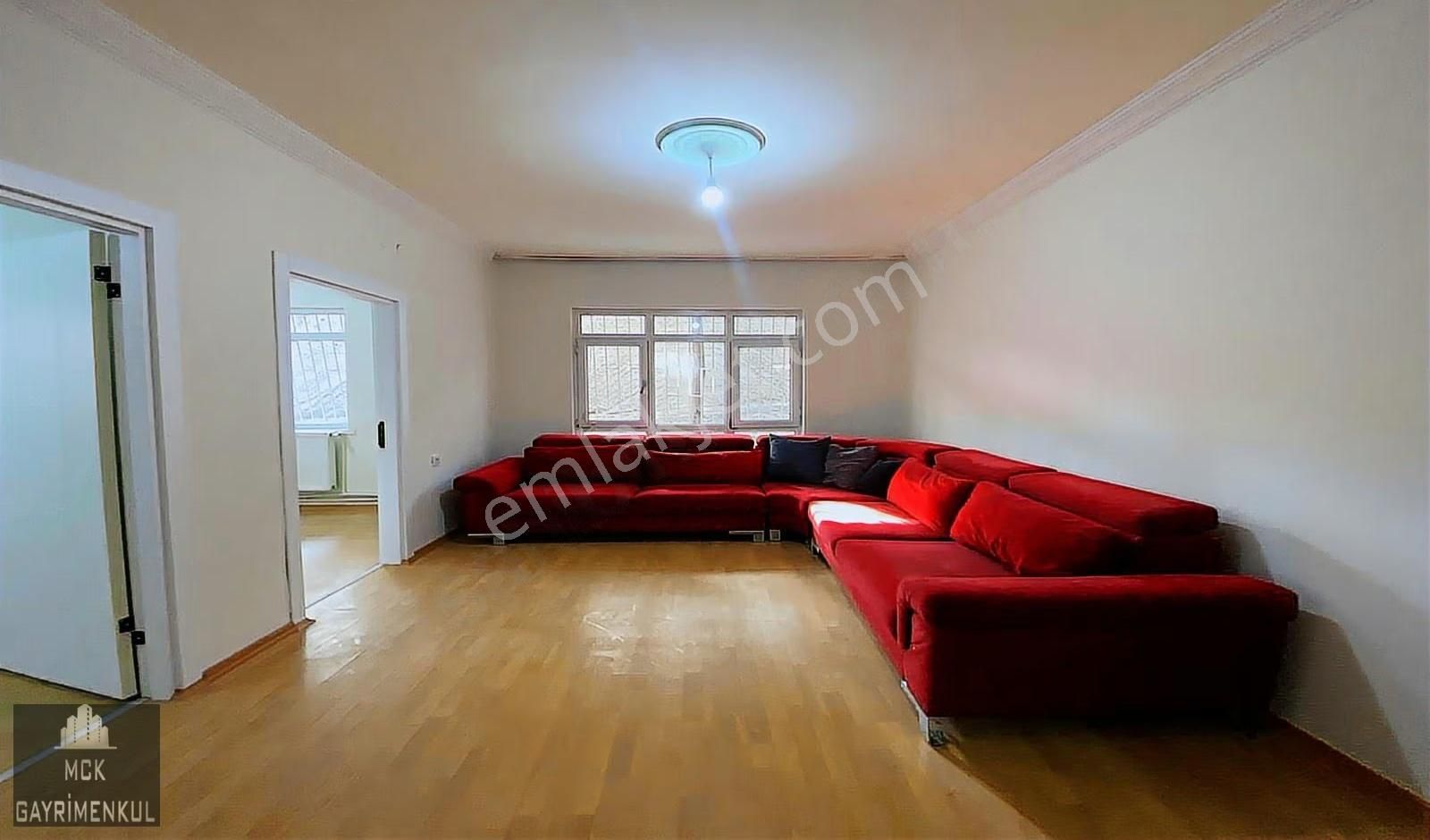 Yunus Emre Caddesi Yakını Yapılı Balkonlu 3+1 Bahçe Kat - Görsel 21