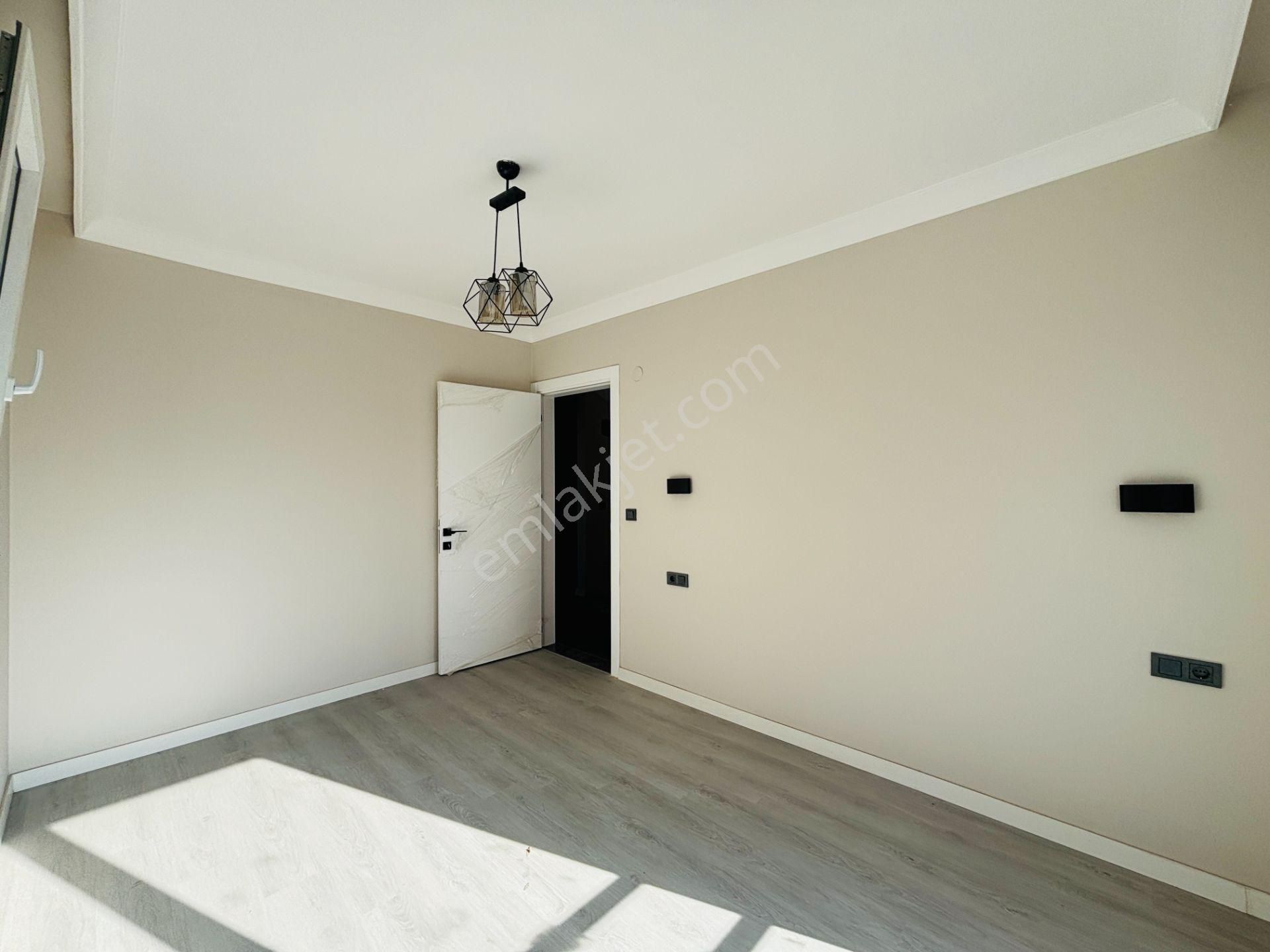 Seferihisar Payamlı'da Merkezi Konumda Müstakil Ferah Yapılı Satılık 3+1 Villa - Görsel 32