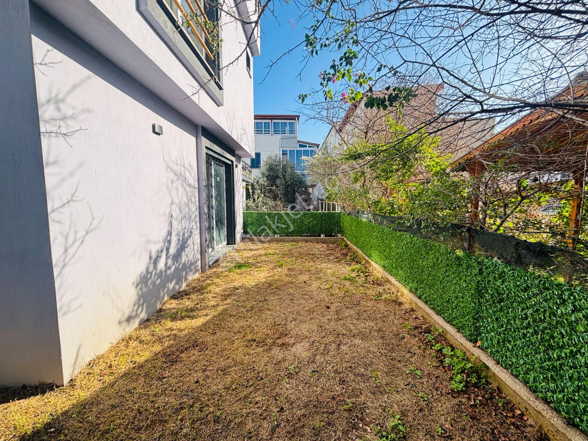 Seferihisar Payamlı'da Merkezi Konumda Müstakil Ferah Yapılı Satılık 3+1 Villa - Görsel 12