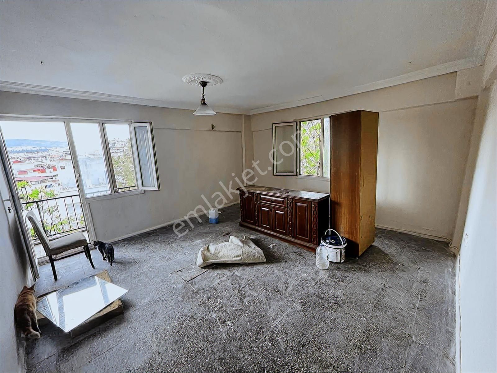 Karabağlar Yunus Emre Mah. 2+1 85 M2 Kiralık Daire - Görsel 7