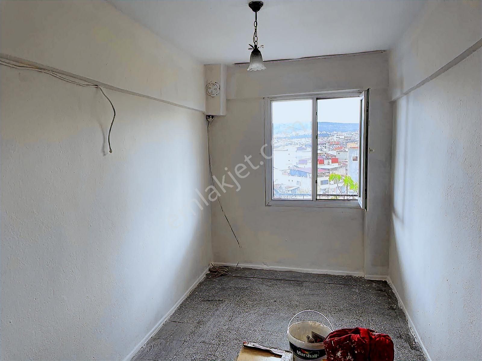 Karabağlar Yunus Emre Mah. 2+1 85 M2 Kiralık Daire - Görsel 2