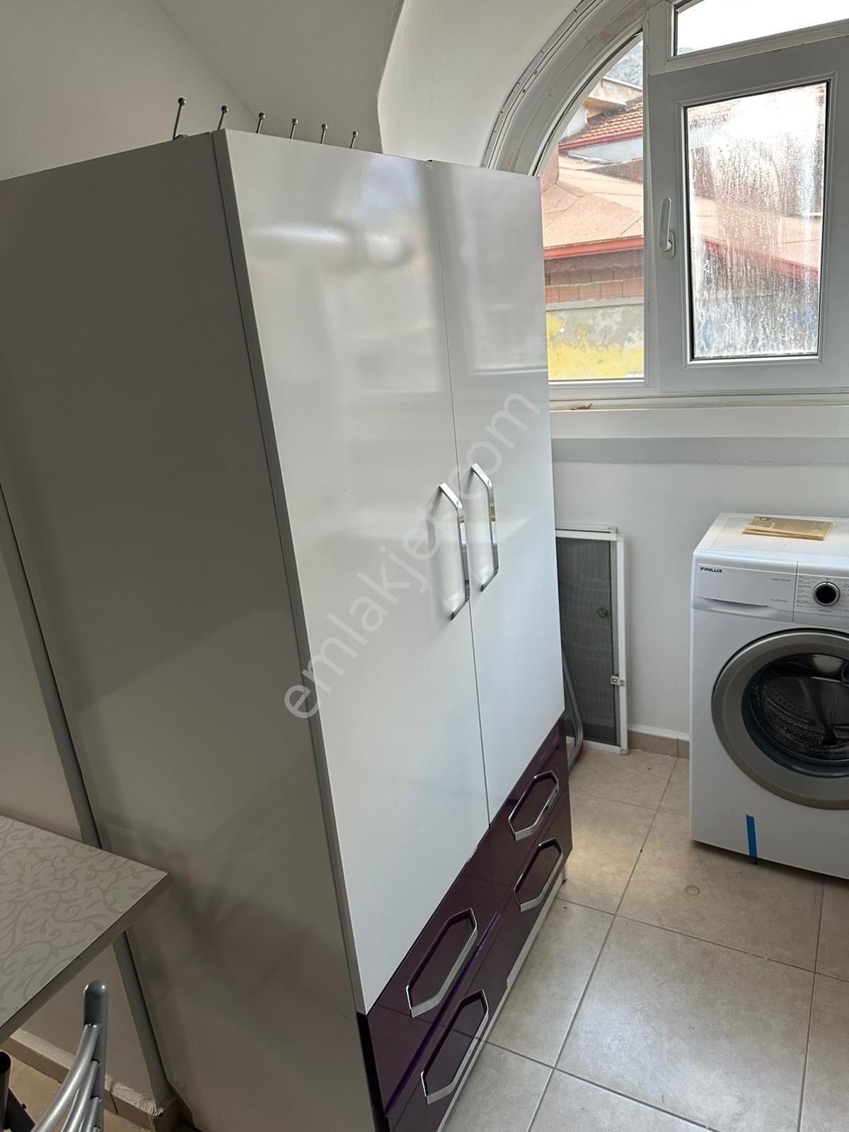 Zeytinköyde Yerden Isıtma Depozitosuz Klimalı 1+1 Kiralık Eşyalı Çatı Katı Apart - Görsel 3