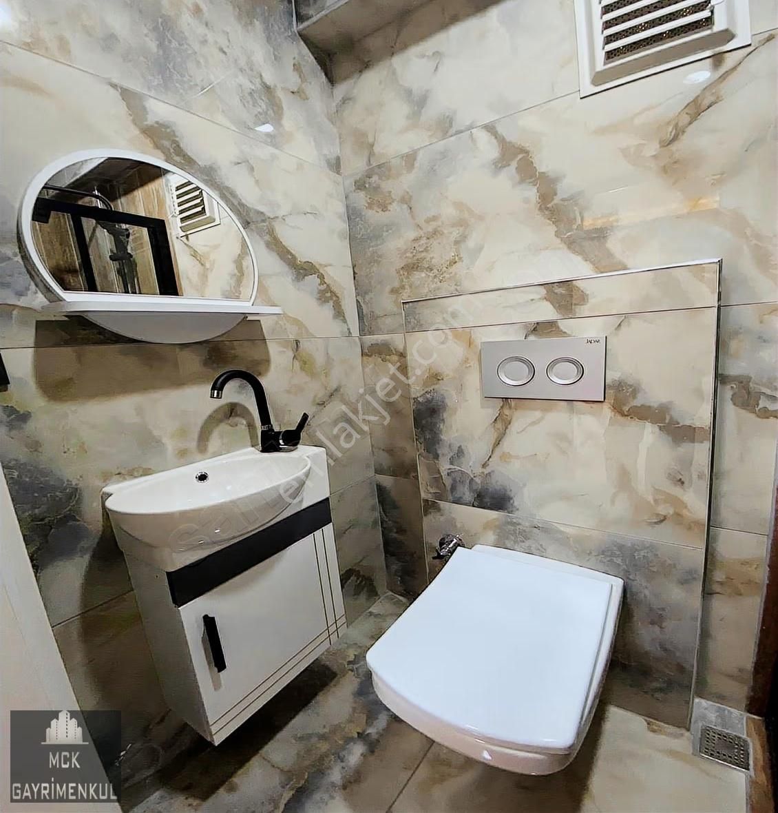 Şenlik Bloklarında Şehir Manzaralı Lüx Yapılı Ebv Banyolu 3+1 - Görsel 9
