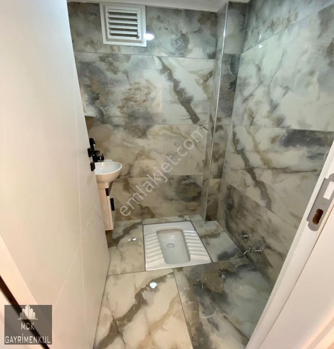 Şenlik Bloklarında Şehir Manzaralı Lüx Yapılı Ebv Banyolu 3+1 - Görsel 21