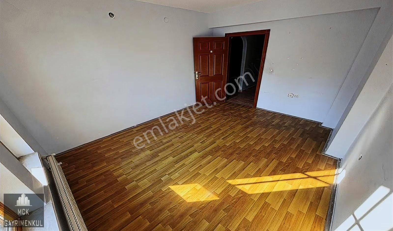 Mck'dan Bölük Caddesi Yakını Katta Masrafsız 3+1 Daire - Görsel 9