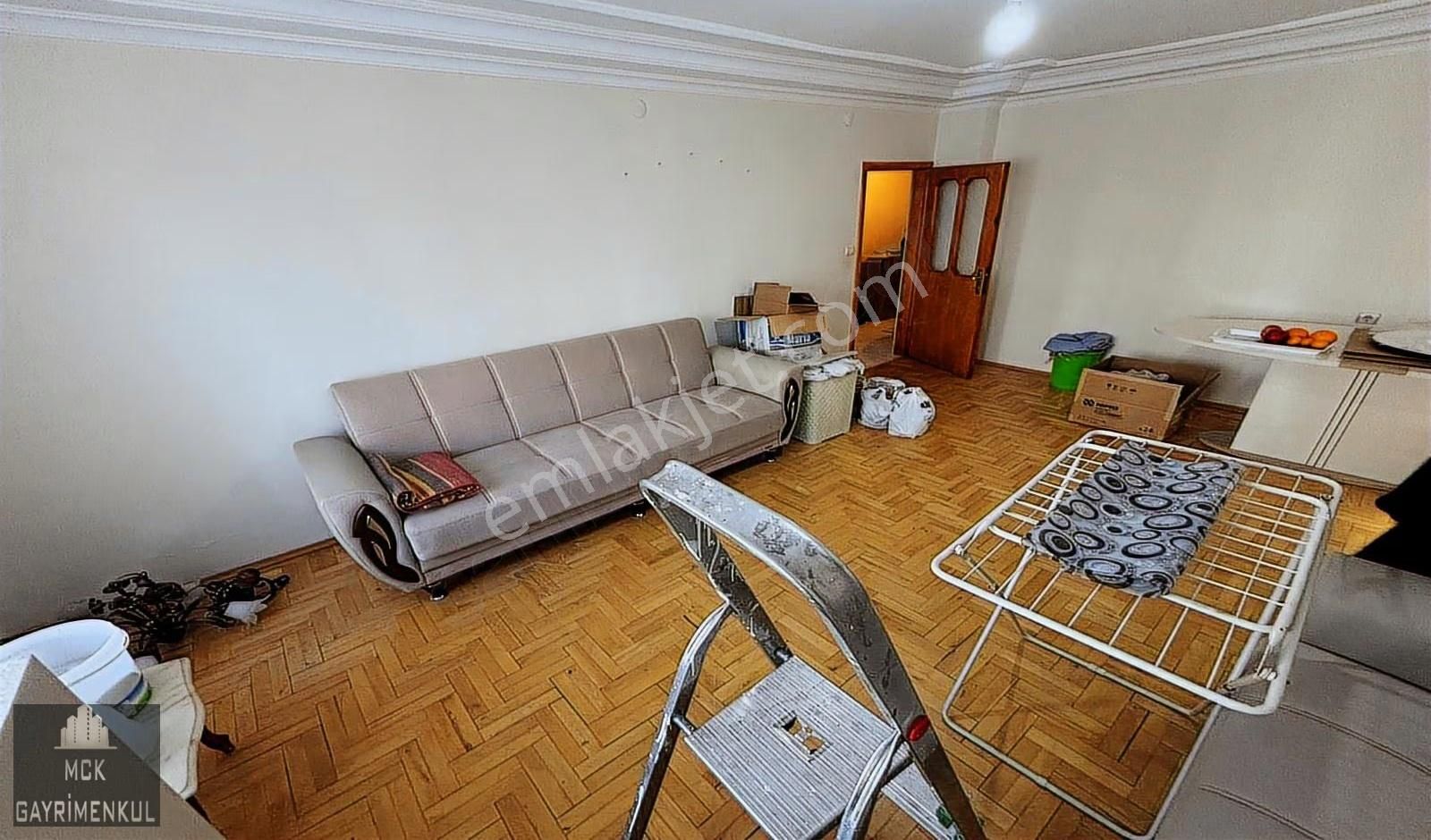 Ufuktepe Karakol Yanı 3+1 1.kat 3 Balkonlu Ara Kat Kupon Daire - Görsel 17