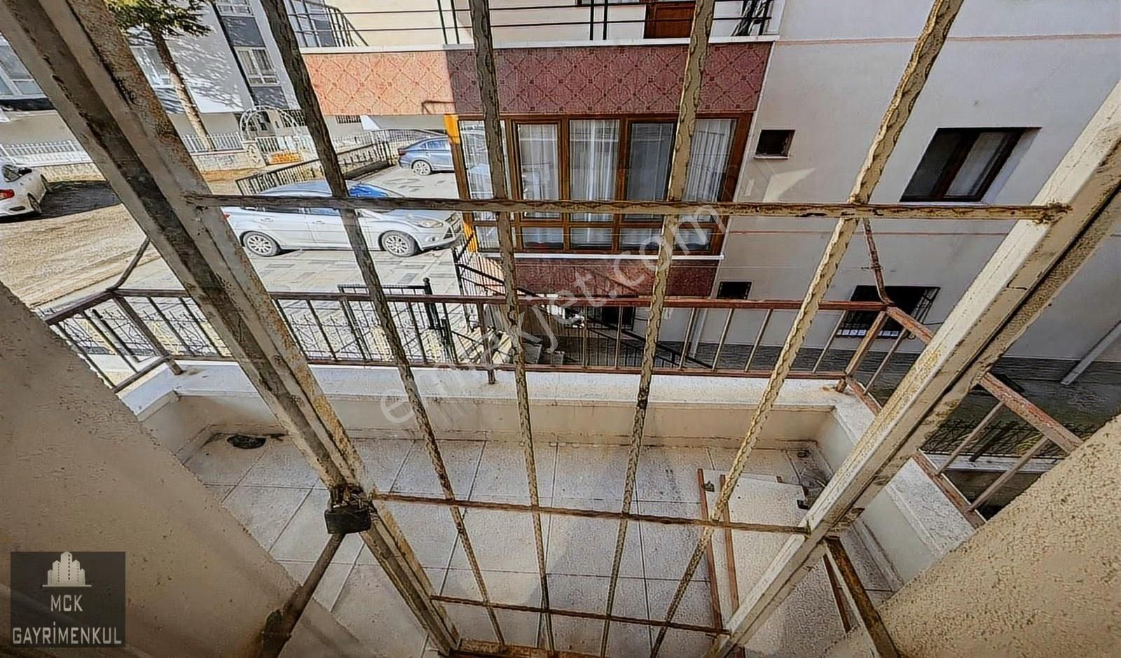 Ufuktepe Karakol Yanı 3+1 1.kat 3 Balkonlu Ara Kat Kupon Daire - Görsel 13