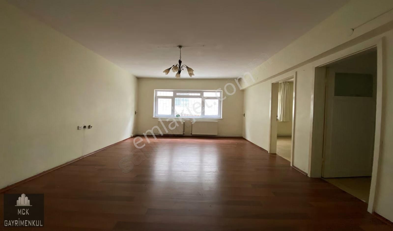 Hastane Yakını Balkonlu Mantolamalı Bölgenin En Kupon Dairesi !!