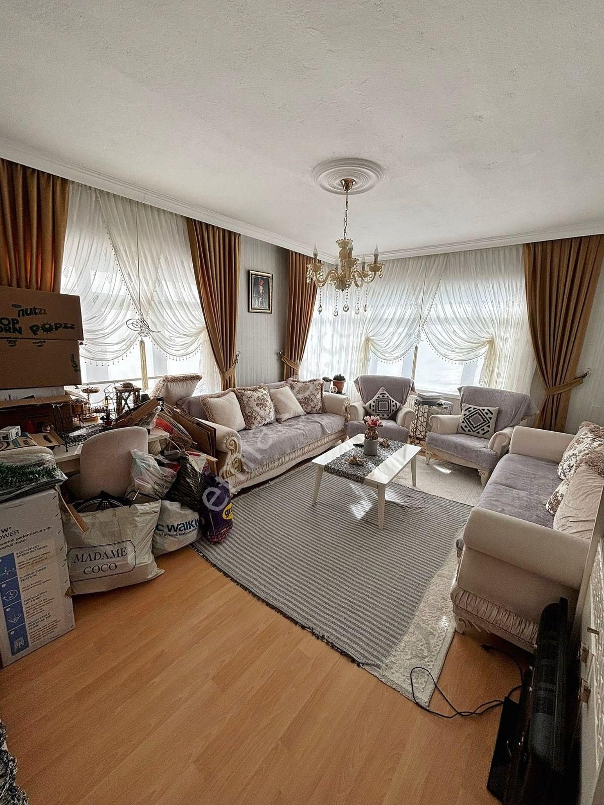 İstasyon Mahallesinde 3+1 Ara Katta Yapılı Kaçırılmaycak Daire - Görsel 3