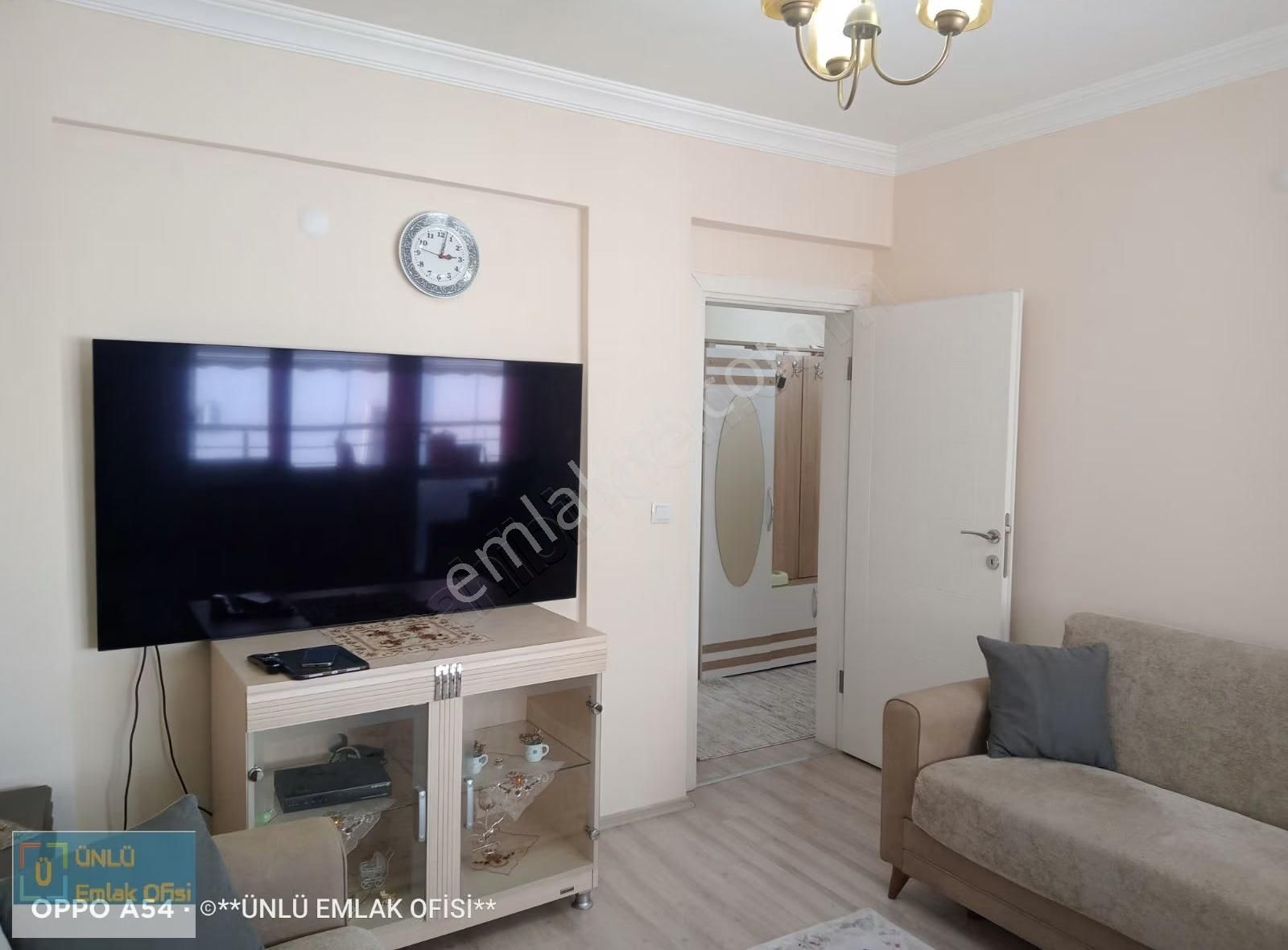 Ünlü Emlaktan Yatay Mimarili Arakat Kombili Manzaralı 3+1 Daire - Görsel 21