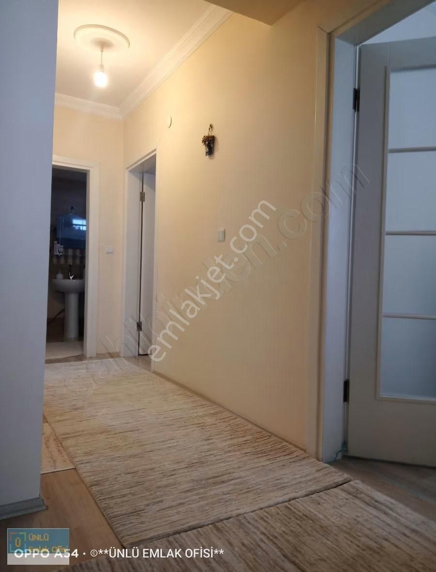 Ünlü Emlaktan Yatay Mimarili Arakat Kombili Manzaralı 3+1 Daire - Görsel 28