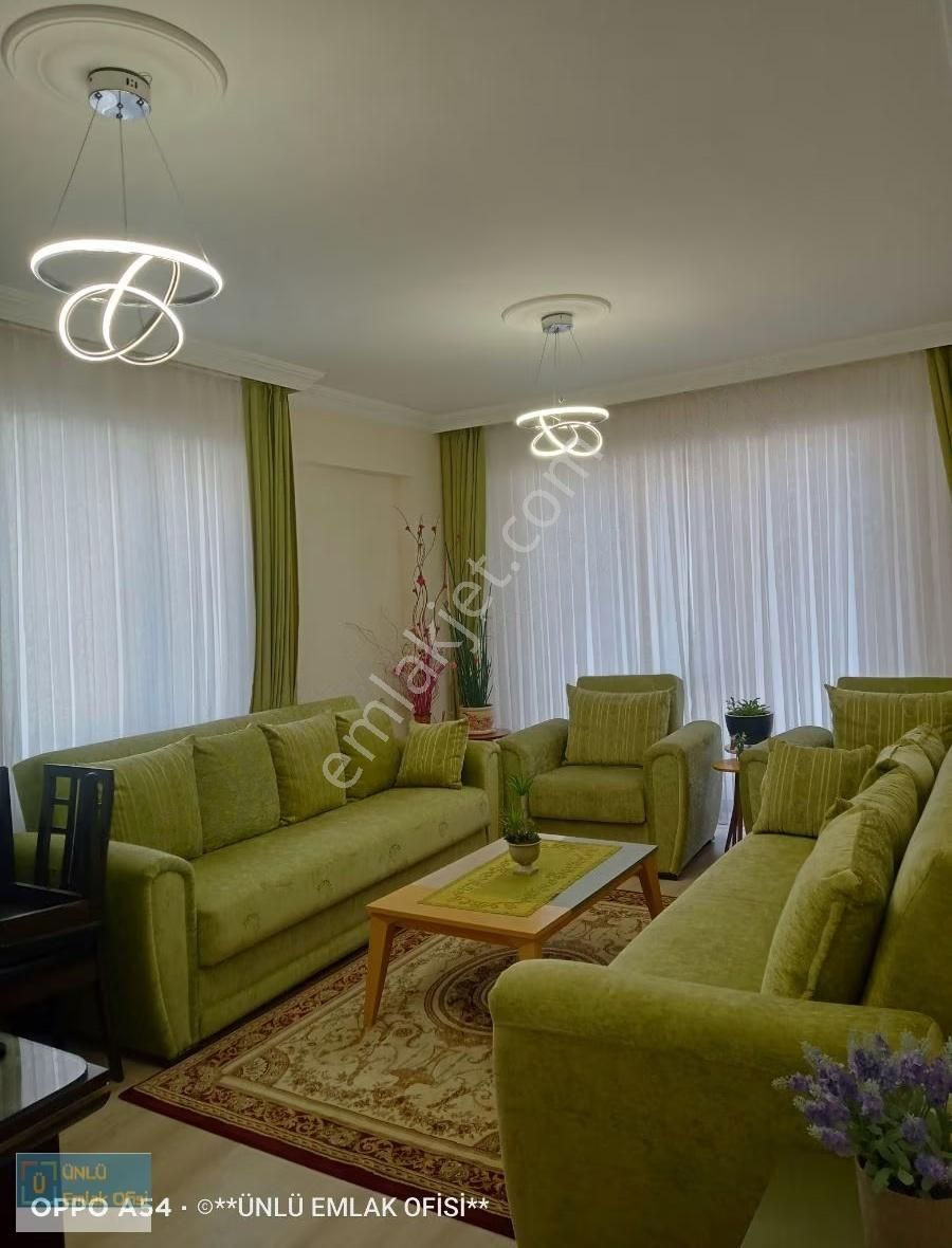 Ünlü Emlaktan Yatay Mimarili Arakat Kombili Manzaralı 3+1 Daire - Görsel 18