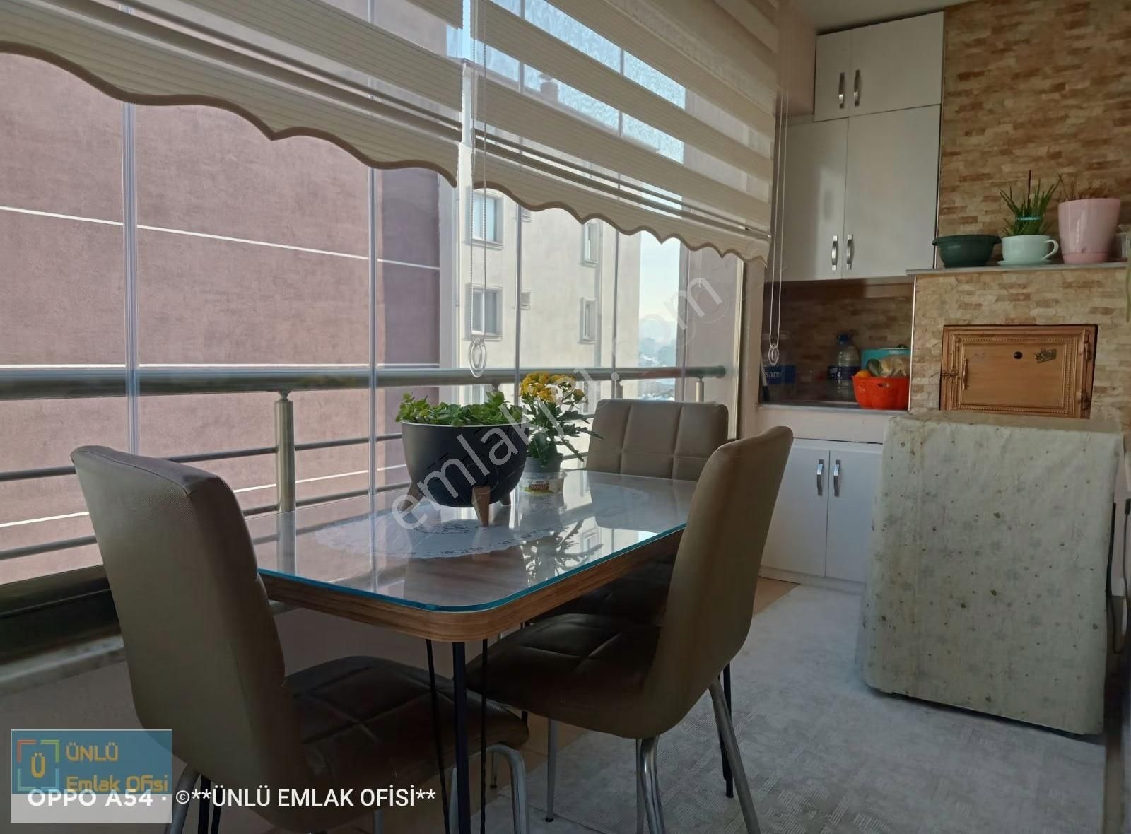 Ünlü Emlaktan Yatay Mimarili Arakat Kombili Manzaralı 3+1 Daire - Görsel 31